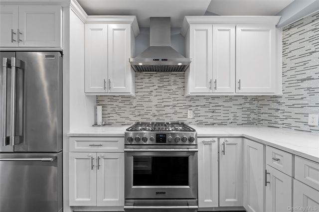 2812 Covered Bridge Road, Merrick, NY 11566