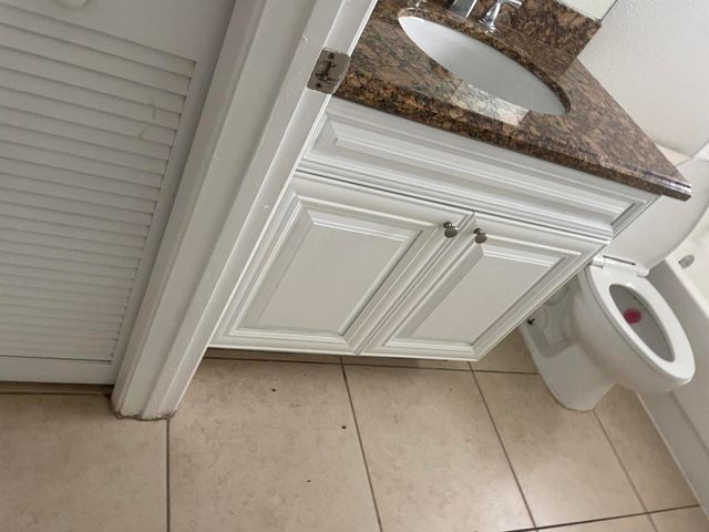 1440 LAKE CRYSTAL Drive H, West Palm Beach, FL 33411
