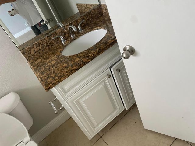 1440 LAKE CRYSTAL Drive H, West Palm Beach, FL 33411