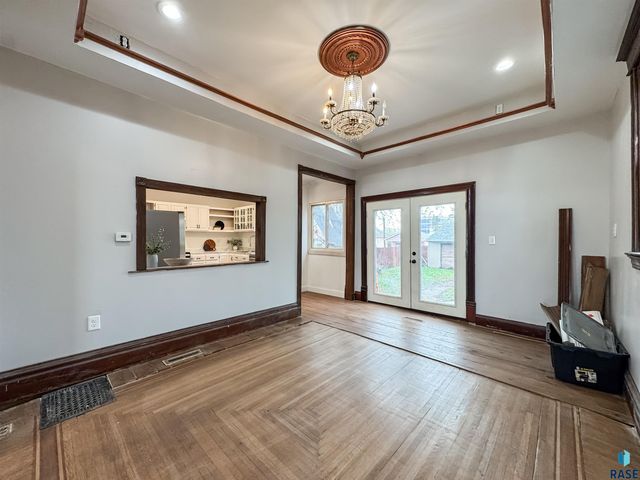 218 S Summit Ave Avenue, Sioux Falls, SD 57104