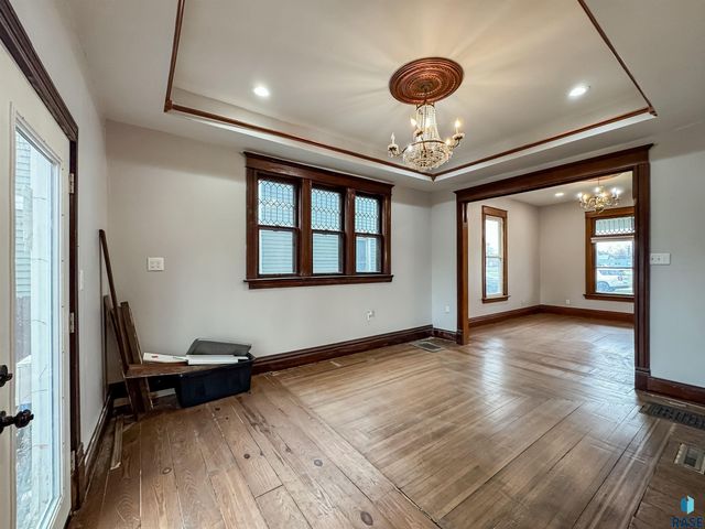 218 S Summit Ave Avenue, Sioux Falls, SD 57104