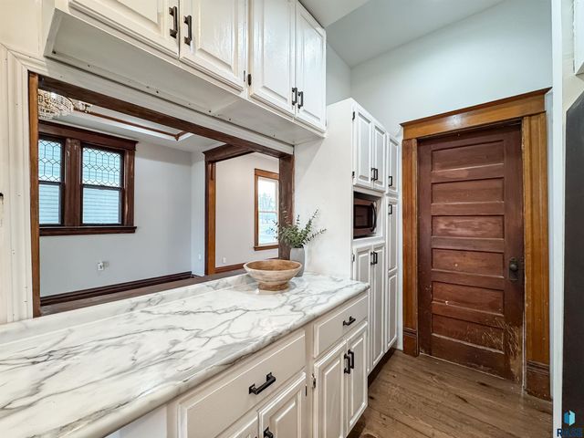 218 S Summit Ave Avenue, Sioux Falls, SD 57104