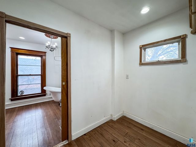 218 S Summit Ave Avenue, Sioux Falls, SD 57104