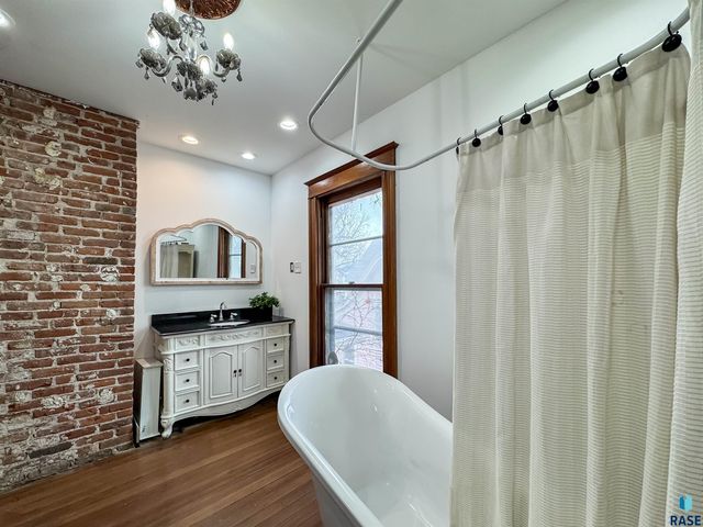 218 S Summit Ave Avenue, Sioux Falls, SD 57104