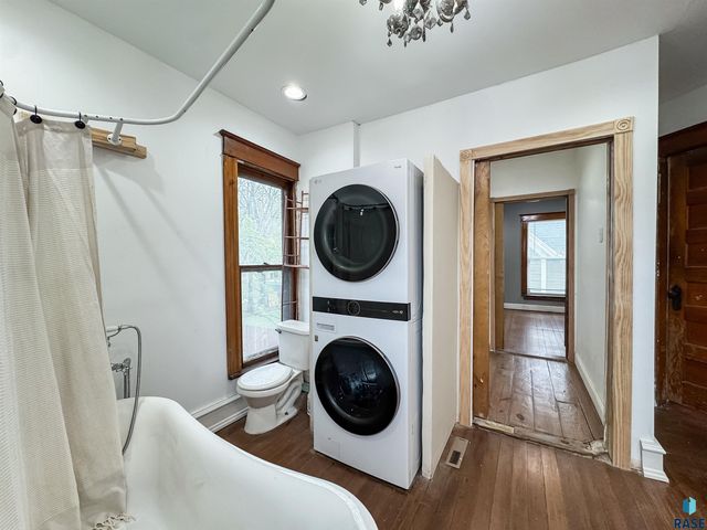 218 S Summit Ave Avenue, Sioux Falls, SD 57104