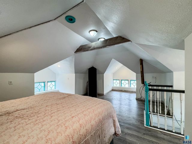 218 S Summit Ave Avenue, Sioux Falls, SD 57104