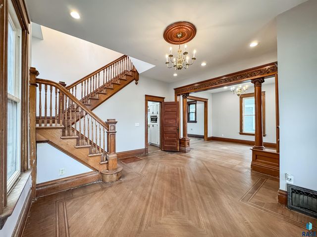 218 S Summit Ave Avenue, Sioux Falls, SD 57104