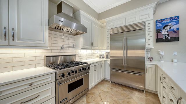 1513 OAK STREET 18, Sarasota, FL 34236