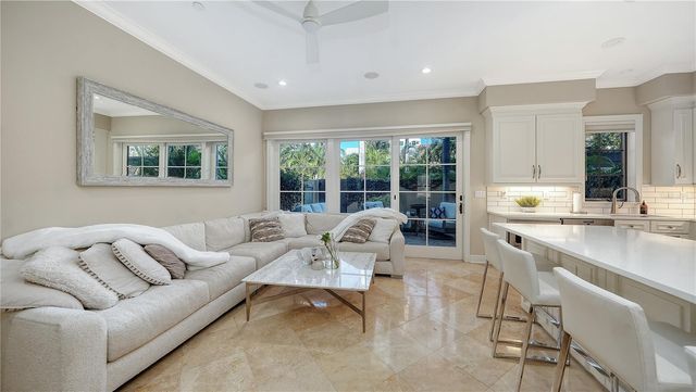 1513 OAK STREET 18, Sarasota, FL 34236