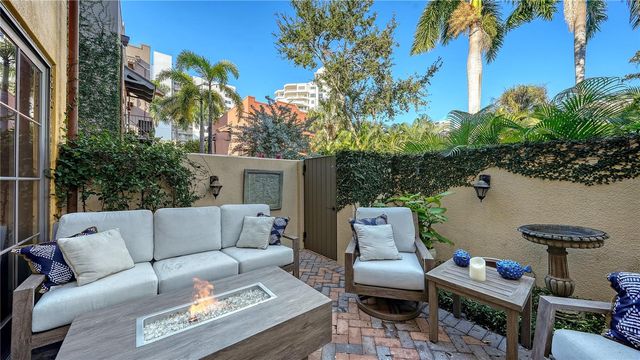 1513 OAK STREET 18, Sarasota, FL 34236