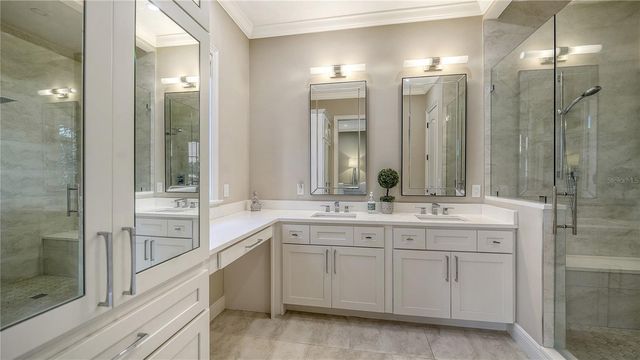 1513 OAK STREET 18, Sarasota, FL 34236