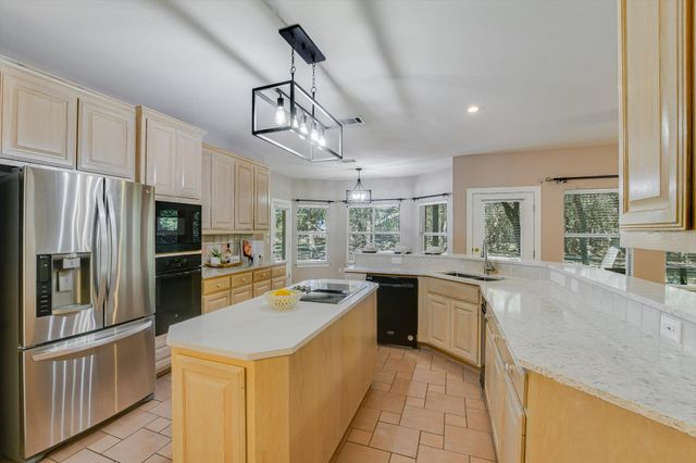 30320 La Quinta DR, Georgetown, TX 78628