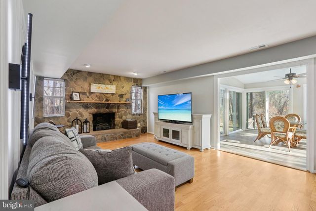 8 DARTMOUTH COURT, Marlton, NJ 08053