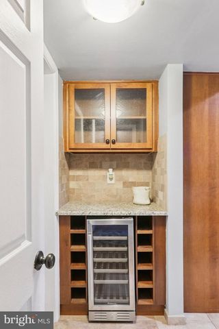 8 DARTMOUTH COURT, Marlton, NJ 08053