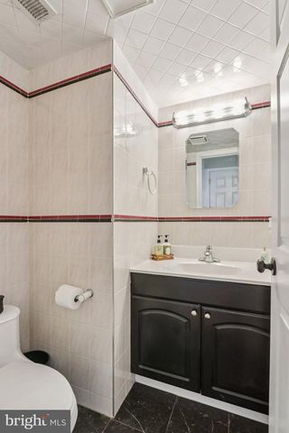 8 DARTMOUTH COURT, Marlton, NJ 08053