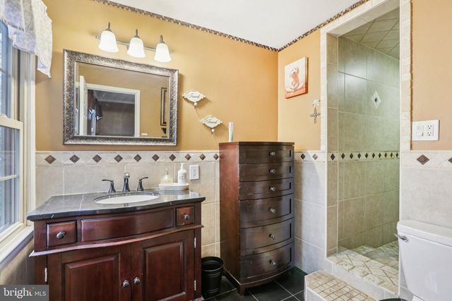 8 DARTMOUTH COURT, Marlton, NJ 08053