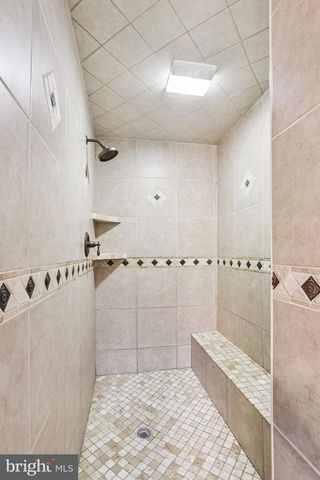 8 DARTMOUTH COURT, Marlton, NJ 08053