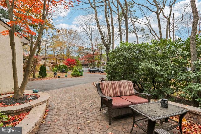 8 DARTMOUTH COURT, Marlton, NJ 08053