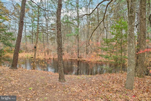 8 DARTMOUTH COURT, Marlton, NJ 08053