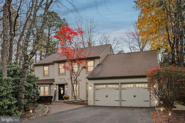 8 DARTMOUTH COURT, Marlton, NJ 08053