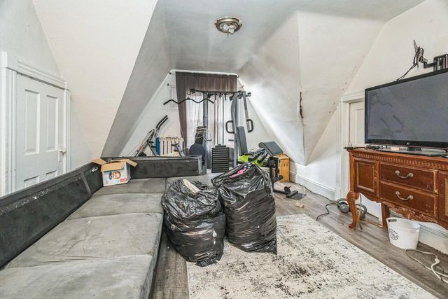 1720 W Mineral STREET, Milwaukee, WI 53204