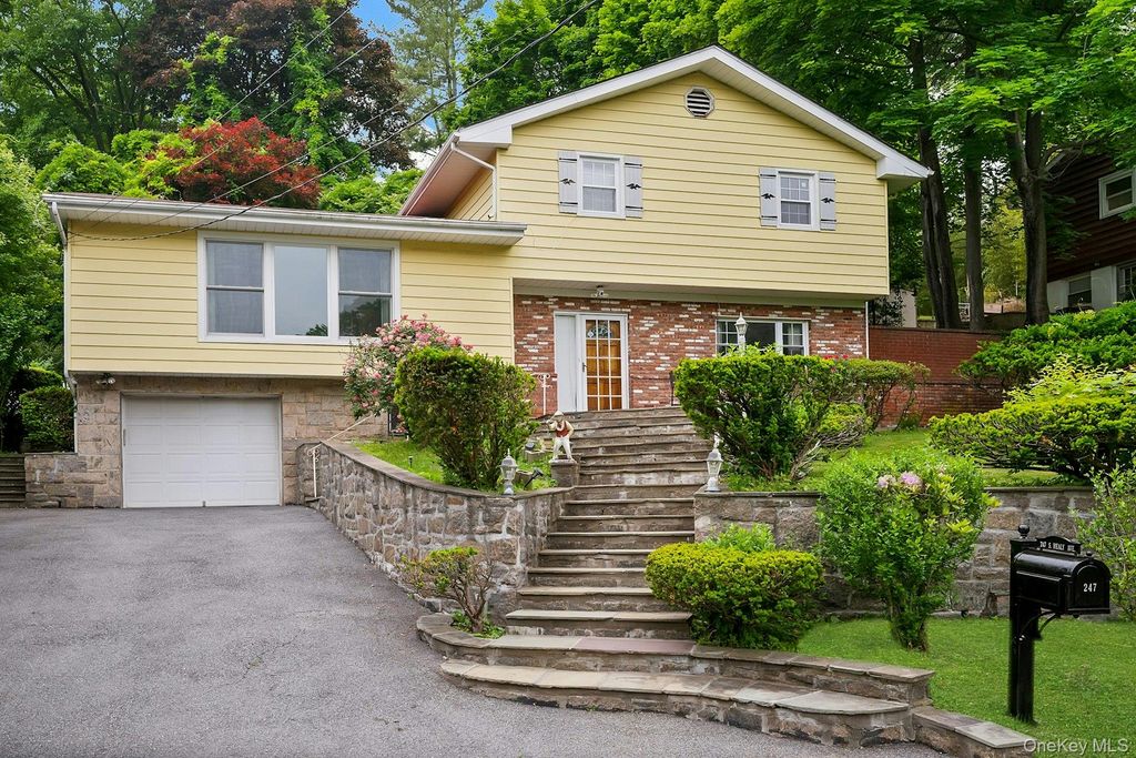 247 S Healy Avenue, Scarsdale, NY 10583