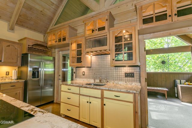 4482 Whetstone Road, Sevierville, TN 37862