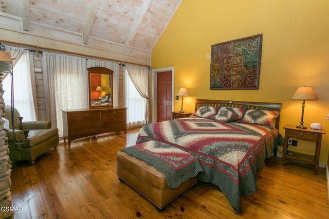 4482 Whetstone Road, Sevierville, TN 37862