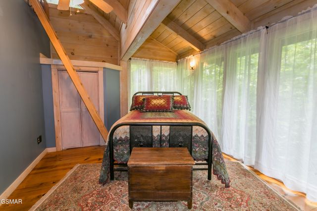 4482 Whetstone Road, Sevierville, TN 37862