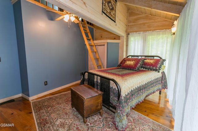 4482 Whetstone Road, Sevierville, TN 37862