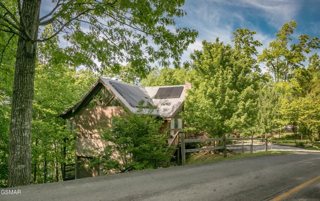 4482 Whetstone Road, Sevierville, TN 37862
