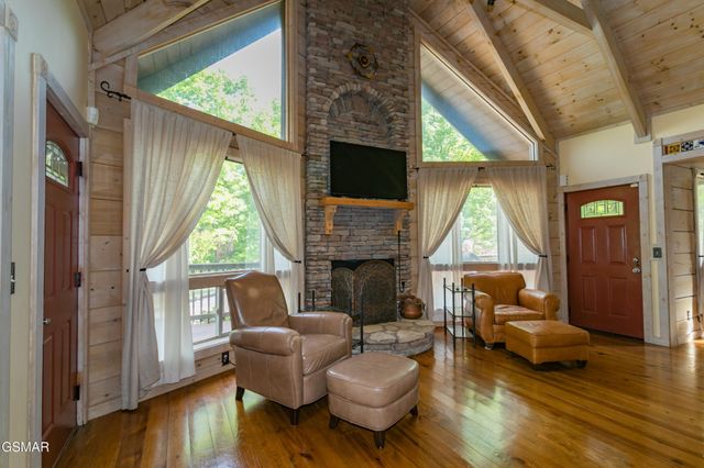 4482 Whetstone Road, Sevierville, TN 37862