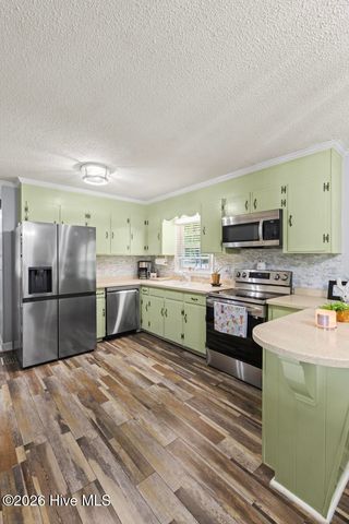 481 S Railroad Avenue, Beulaville, NC 28518