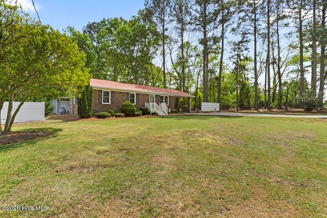 481 S Railroad Avenue, Beulaville, NC 28518