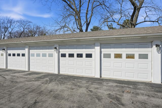 2711 Georgetowne Drive B2, Highland, IN 46322