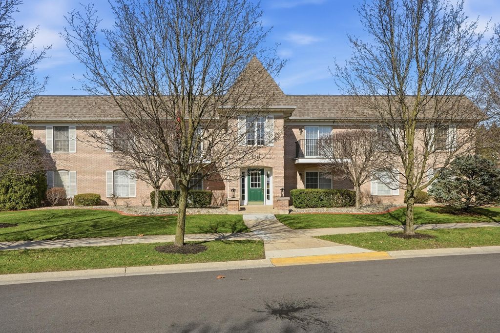 2711 Georgetowne Drive B2, Highland, IN 46322