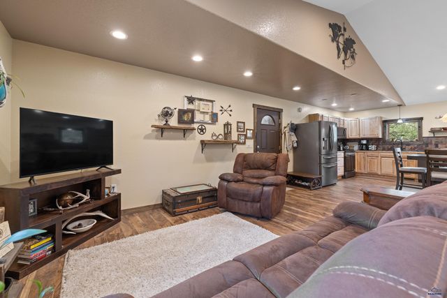 24568 SADDLEBACK DR, Hermosa, SD 57744
