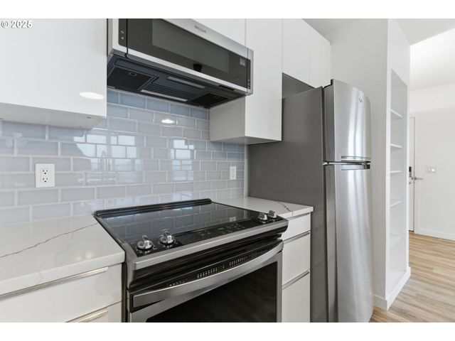 303 Nw Uptown Ter 2B, Portland, OR 97210