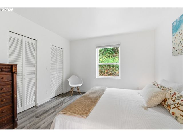303 Nw Uptown Ter 2B, Portland, OR 97210