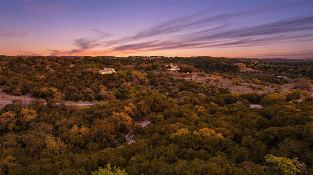 600 N Angel Light DR, Spicewood, TX 78669