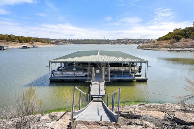 600 N Angel Light DR, Spicewood, TX 78669