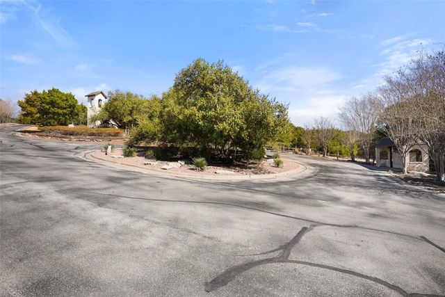 600 N Angel Light DR, Spicewood, TX 78669