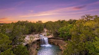 600 N Angel Light DR, Spicewood, TX 78669