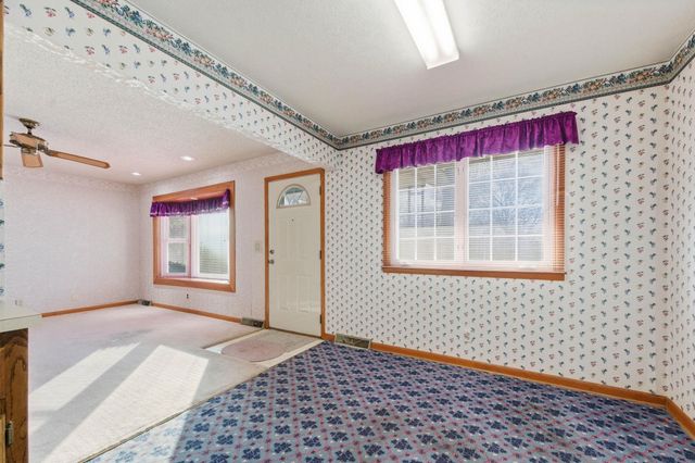 804 W 32nd St N, Wichita, KS 67204