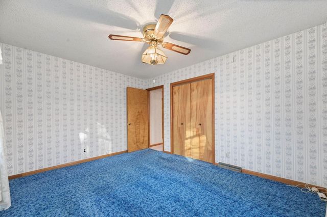 804 W 32nd St N, Wichita, KS 67204