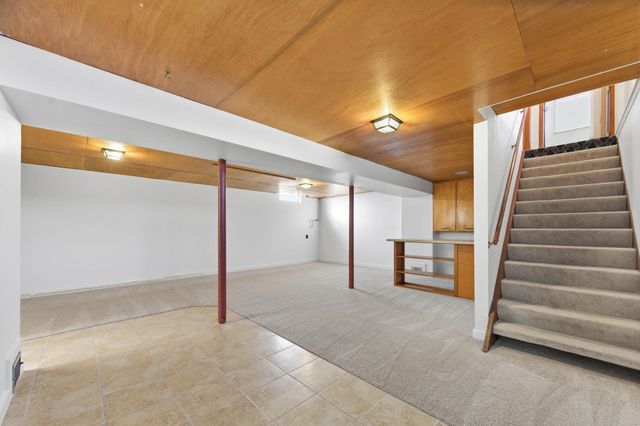 804 W 32nd St N, Wichita, KS 67204