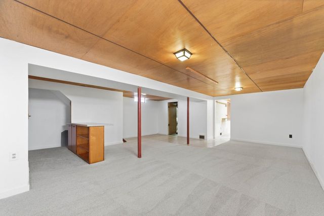 804 W 32nd St N, Wichita, KS 67204