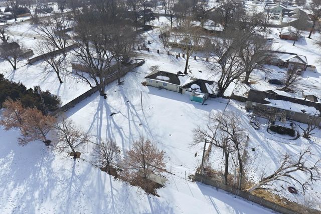 804 W 32nd St N, Wichita, KS 67204