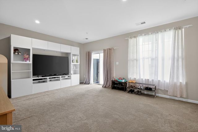 8452 RANDELL RIDGE RD, Frederick, MD 21704