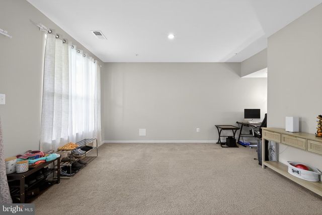 8452 RANDELL RIDGE RD, Frederick, MD 21704